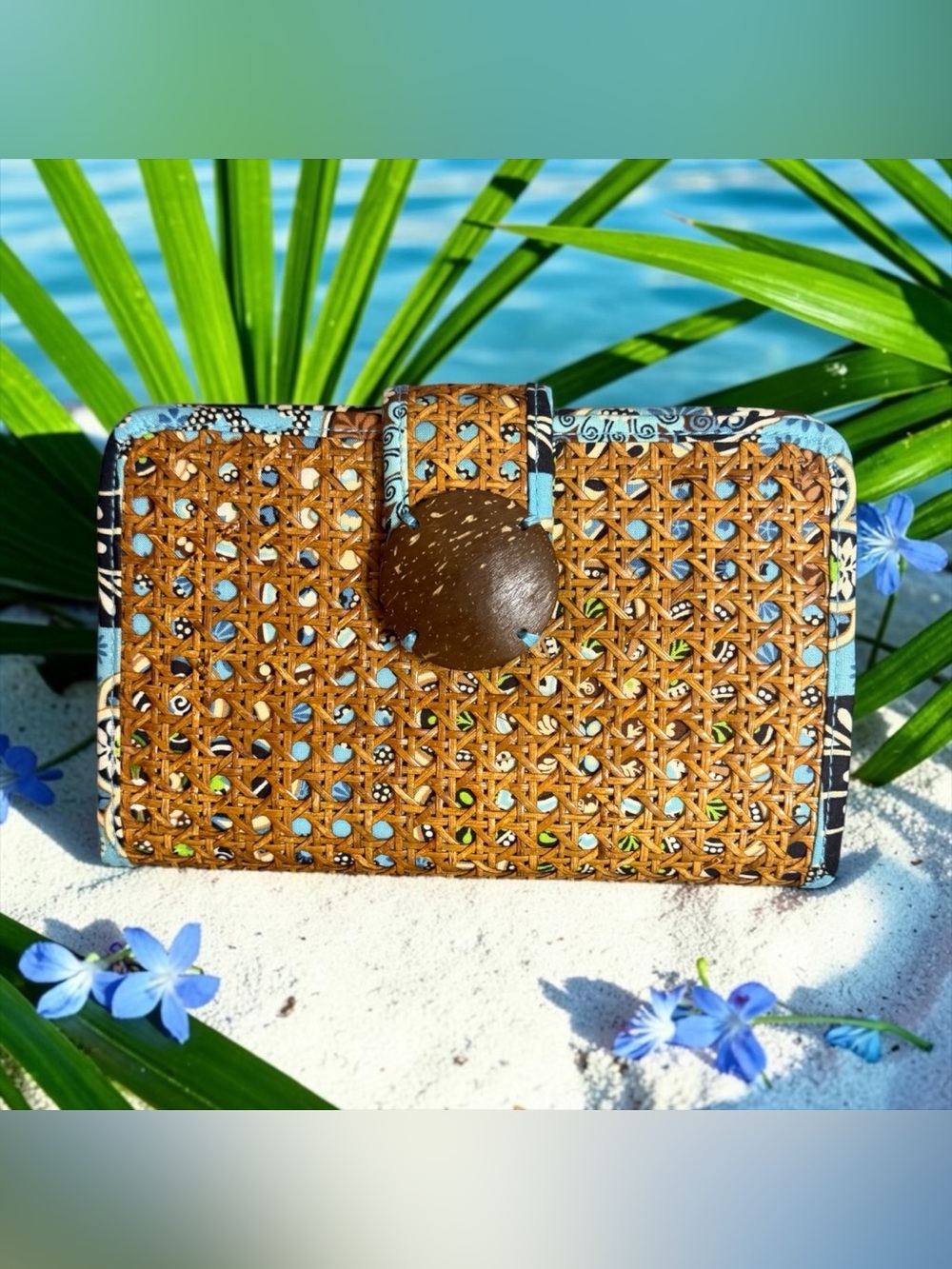 💙🌴VERA BRADLEY💙🌴Bali Blue Tiki Clutch/NWT